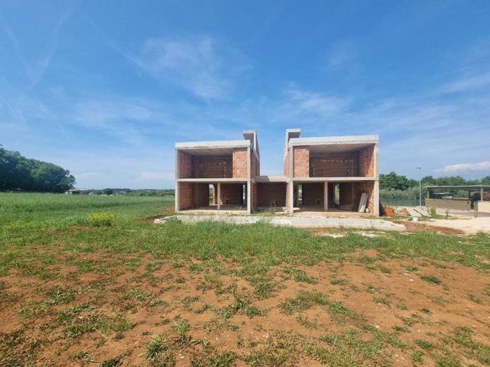 Image No.9-6 Bed Property for sale