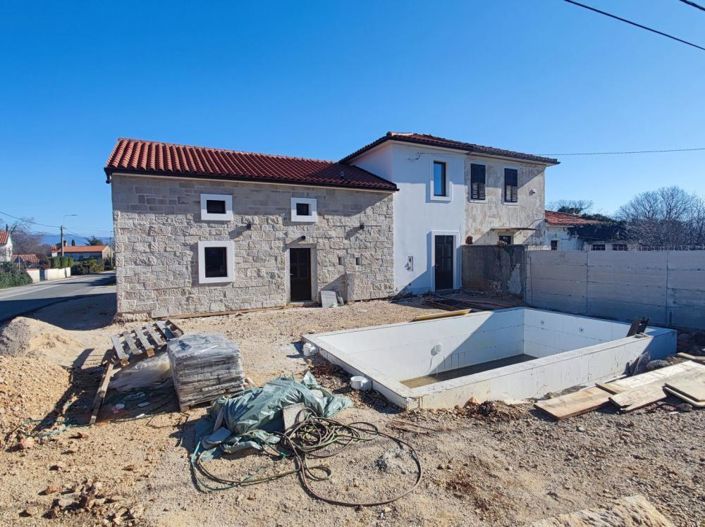 Image No.2-3 Bed Property for sale