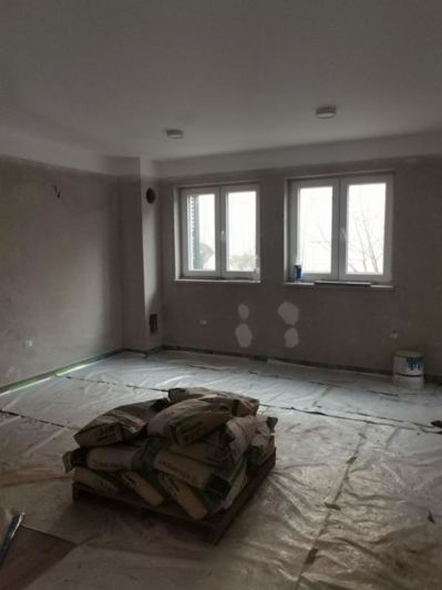 Image No.9-8 Bed Property for sale