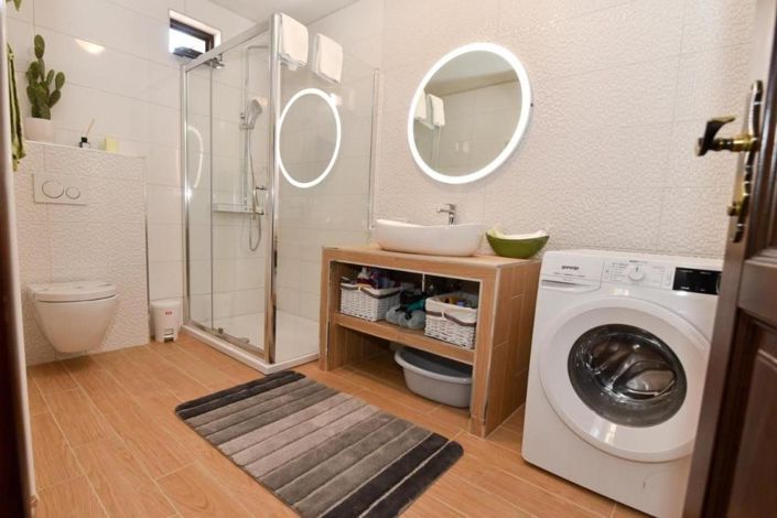 Image No.19-2 Bed Property for sale