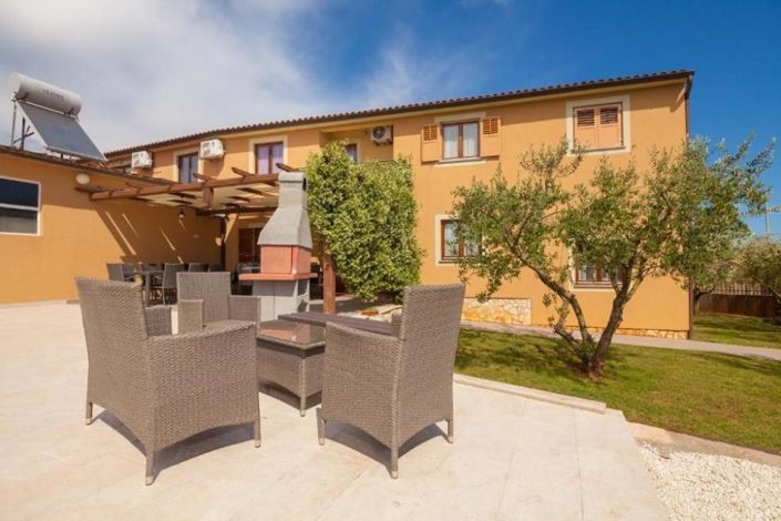 Image No.8-Propriété de 9 chambres à vendre à Croatie