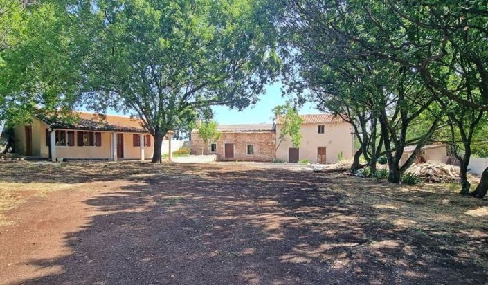 Image No.2-Propriété de 5 chambres à vendre à Barban