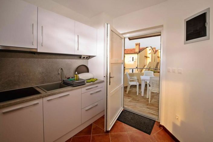 Image No.5-4 Bed Property for sale