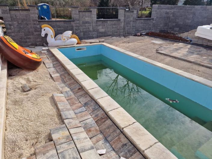 Image No.16-2 Bed Property for sale