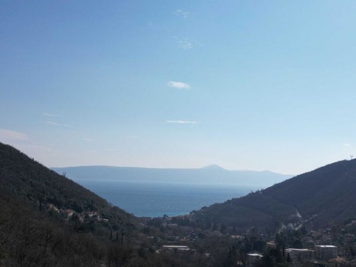 Image No.2-6 Bed Property for sale