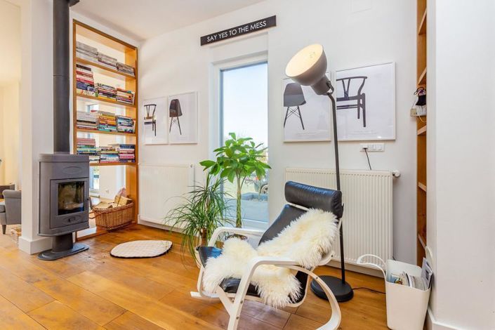 Image No.16-4 Bed Property for sale