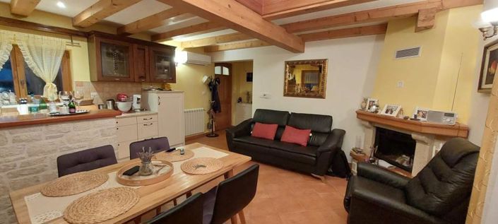 Image No.19-3 Bed Property for sale