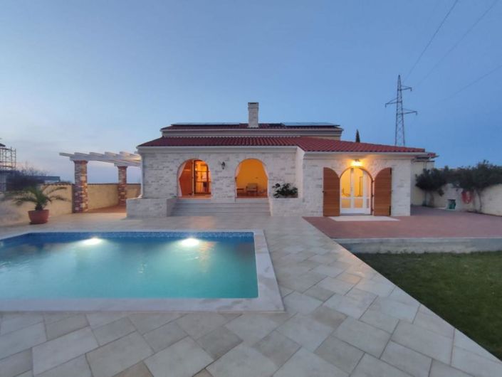 Image No.4-3 Bed Property for sale