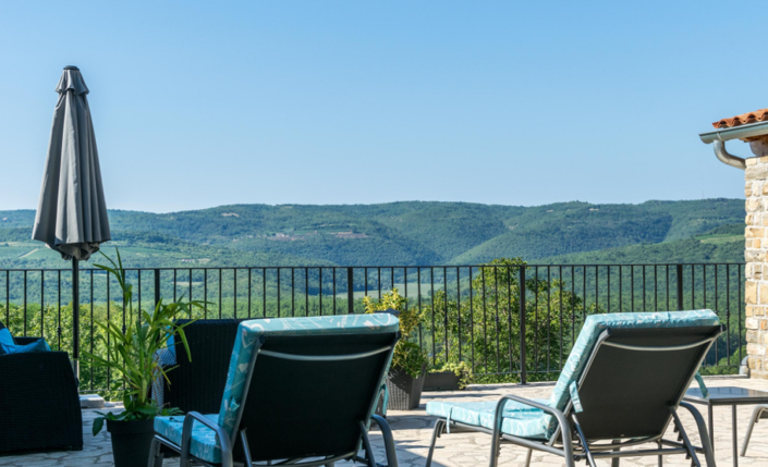 Image No.21-3 Bed Property for sale