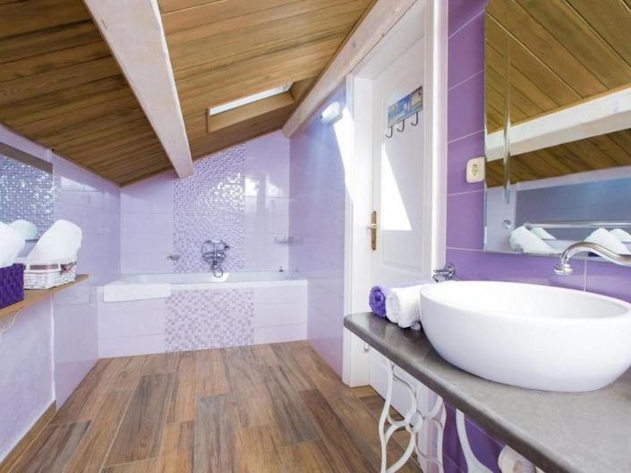 Image No.21-4 Bed Property for sale