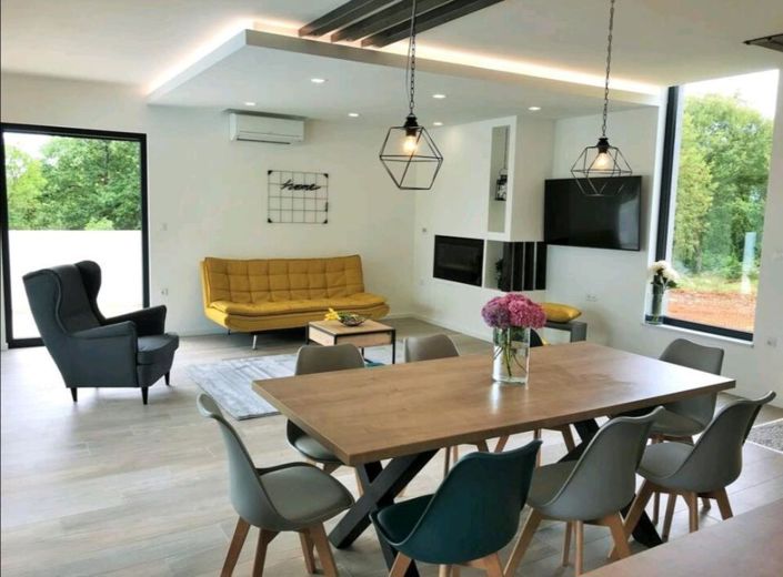 Image No.9-Propriété de 3 chambres à vendre à Barban