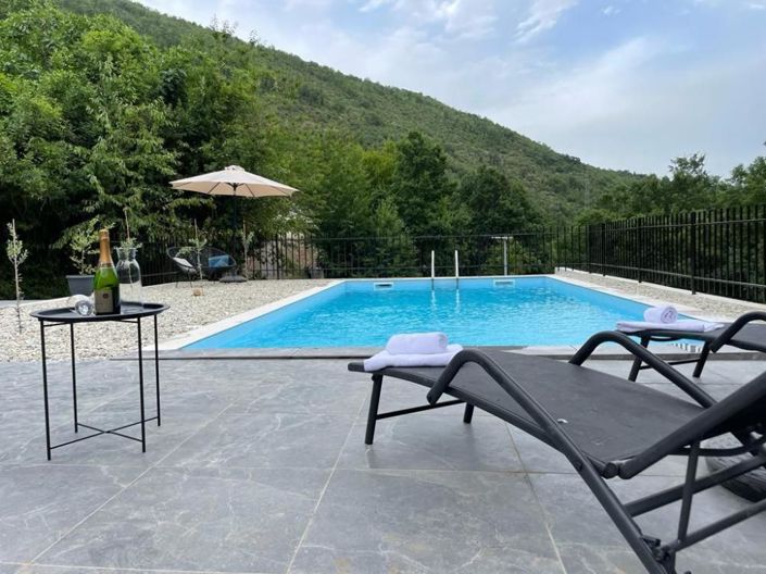 Image No.1-Propriété de 4 chambres à vendre à Mošcenicka Draga