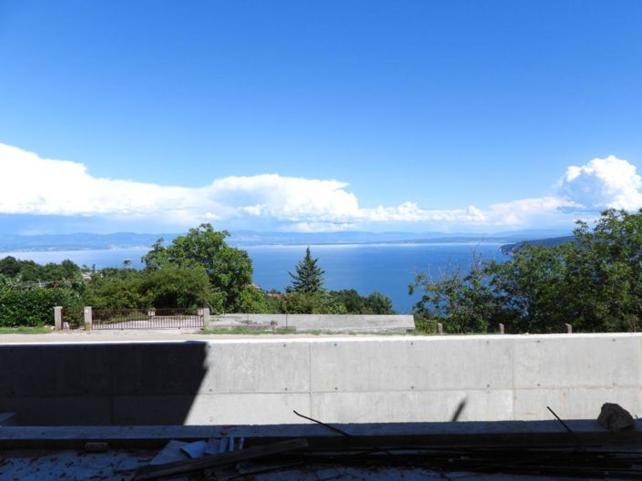 Image No.16-4 Bed Property for sale