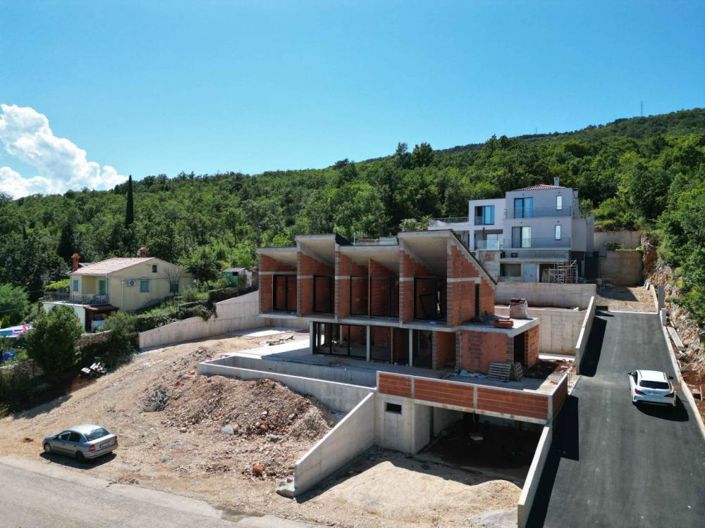 Image No.24-4 Bed Property for sale