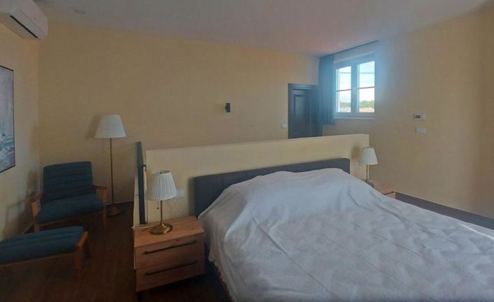 Image No.9-Propriété de 4 chambres à vendre à Kanfanar