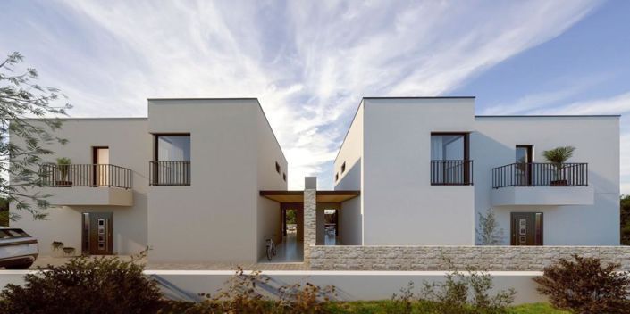 Image No.2-4 Bed Property for sale