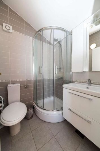 Image No.19-14 Bed Property for sale