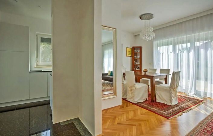 Image No.11-Propriété de 8 chambres à vendre à Umag