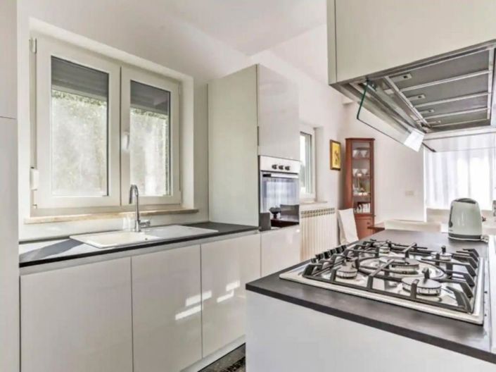 Image No.12-Propriété de 8 chambres à vendre à Umag