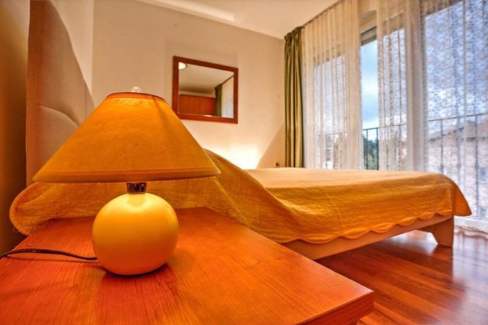 Image No.19-Propriété de 8 chambres à vendre à Umag