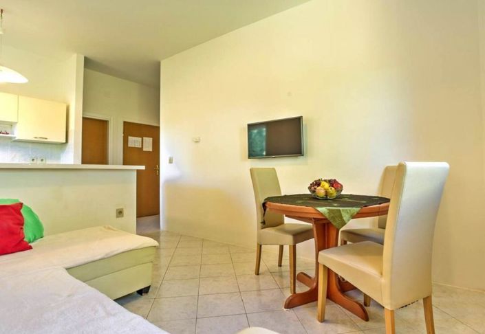 Image No.22-Propriété de 8 chambres à vendre à Umag