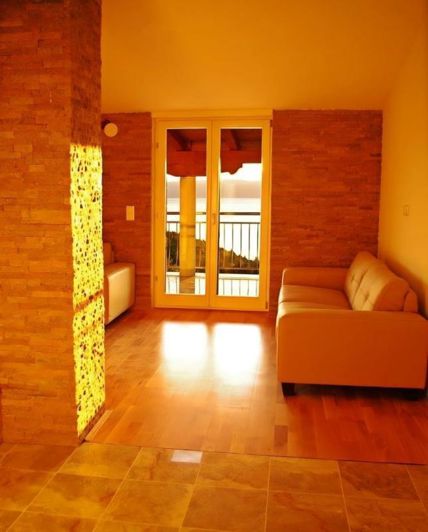 Image No.25-10 Bed Property for sale