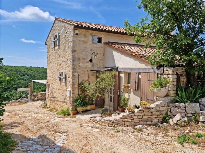 Image No.1-Propriété de 2 chambres à vendre à Buje