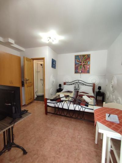 Image No.3-4 Bed Property for sale