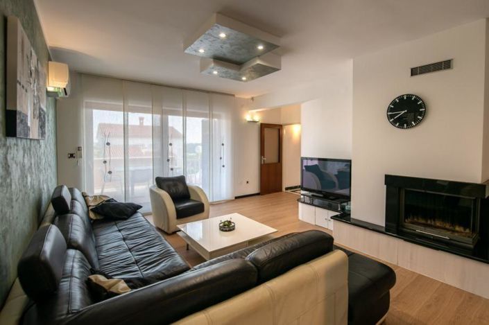 Image No.4-5 Bed Property for sale