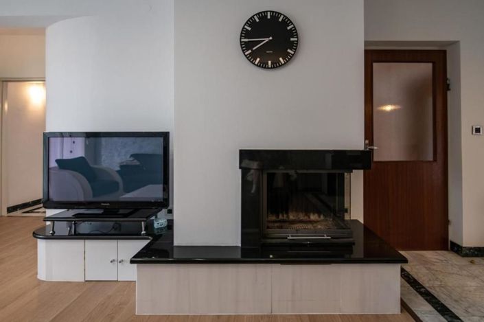 Image No.5-5 Bed Property for sale