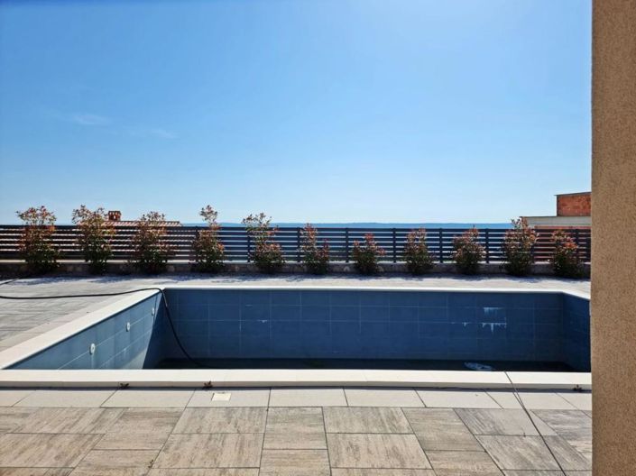 Image No.3-Propriété de 4 chambres à vendre à Croatie