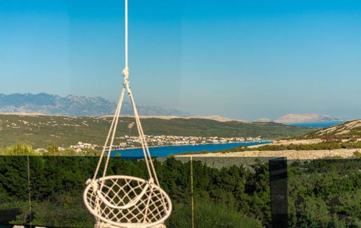 Image No.8-7 Bed Property for sale