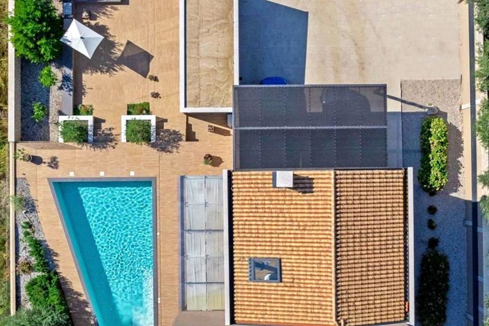 Image No.12-3 Bed Property for sale