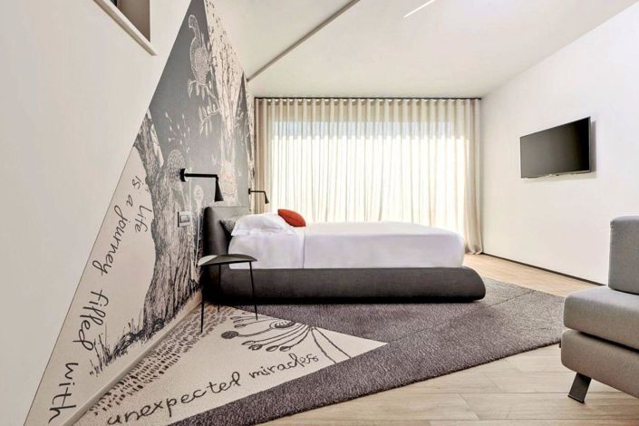 Image No.20-3 Bed Property for sale