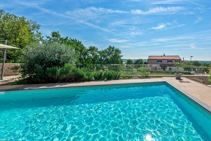 Image No.4-3 Bed Property for sale