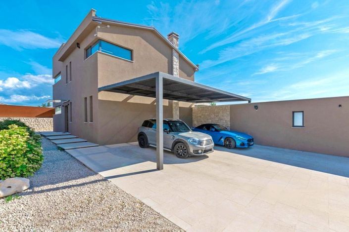 Image No.7-3 Bed Property for sale