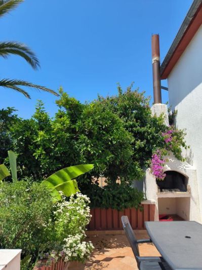 Image No.19-4 Bed Property for sale