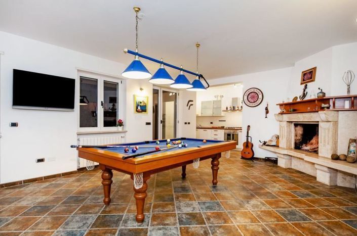 Image No.11-Propriété de 4 chambres à vendre à Croatie