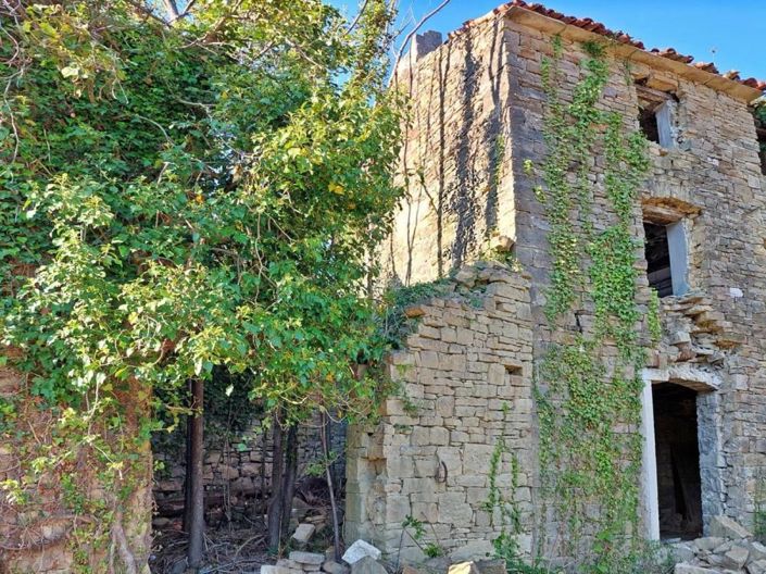 Image No.3-6 Bed Property for sale