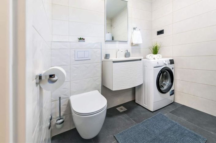 Image No.21-2 Bed Property for sale