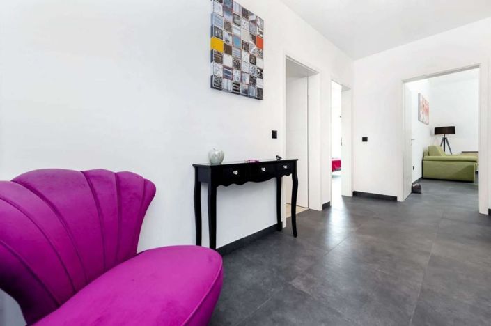 Image No.23-2 Bed Property for sale