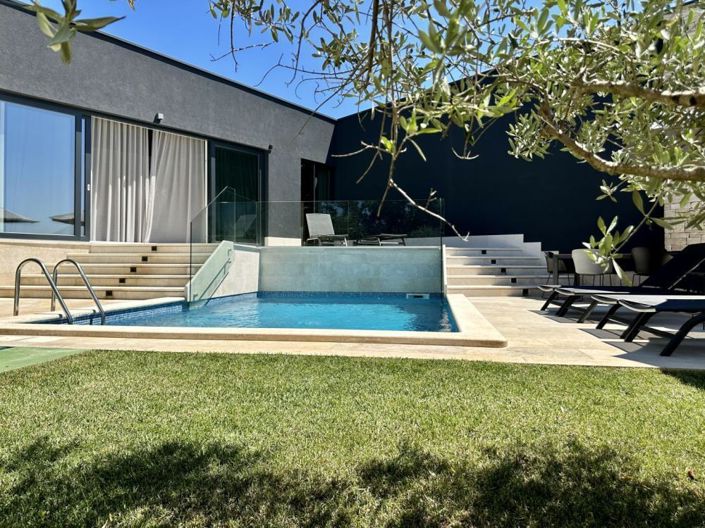 Image No.17-Propriété de 6 chambres à vendre à Umag