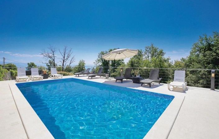 Image No.6-4 Bed Property for sale