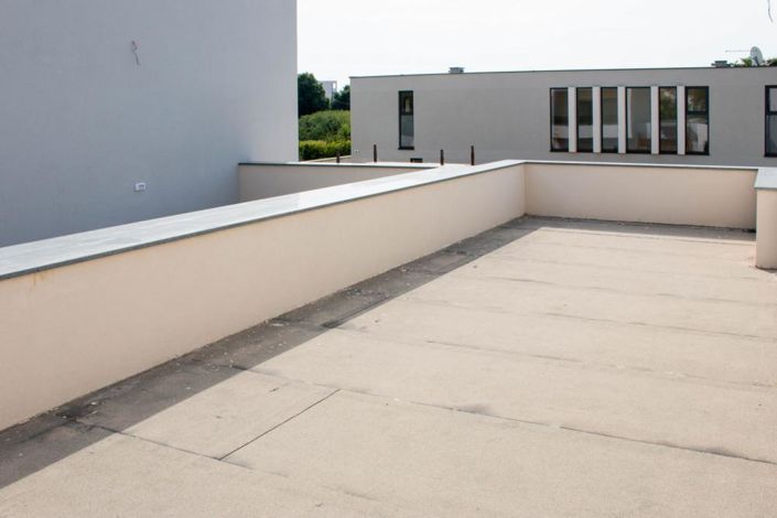 Image No.21-3 Bed Property for sale