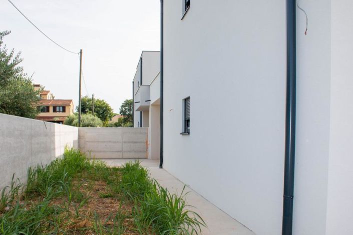 Image No.5-3 Bed Property for sale