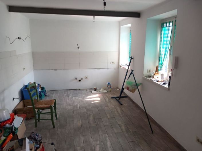 Image No.14-5 Bed Property for sale