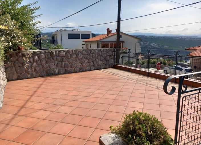 Image No.6-5 Bed Property for sale