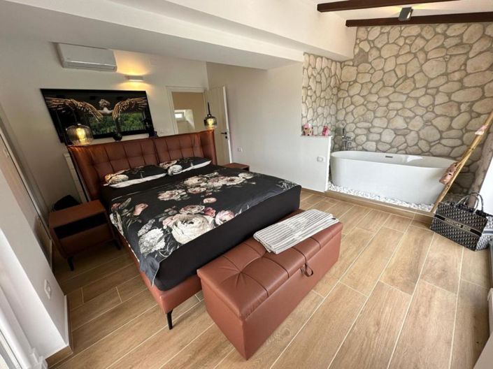 Image No.13-Propriété de 4 chambres à vendre à Croatie