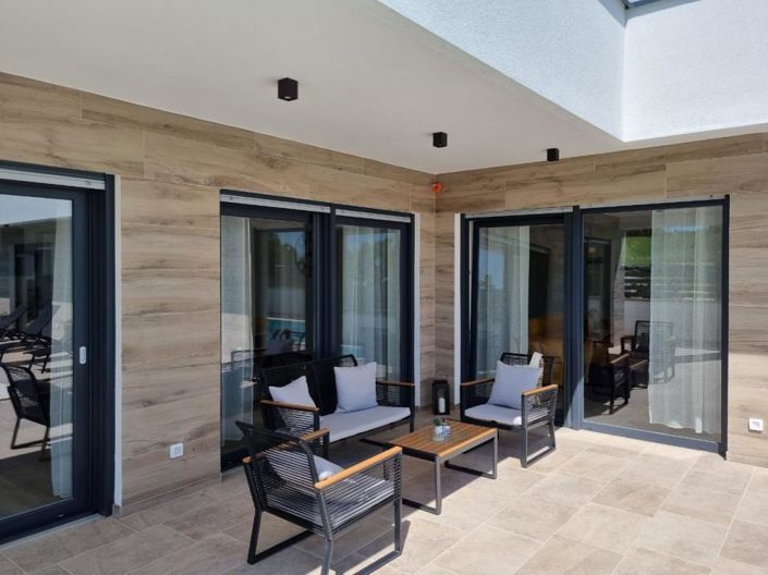 Image No.4-3 Bed Property for sale