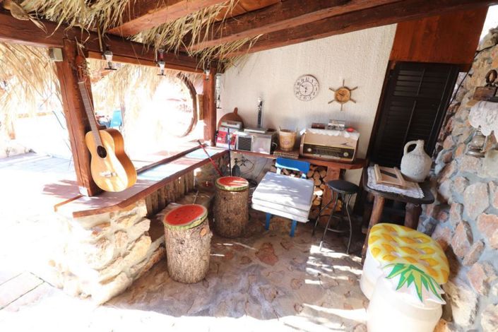 Image No.12-2 Bed Property for sale